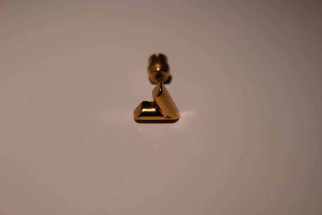 ヴィトンのピアスとクリスメラキャッチ